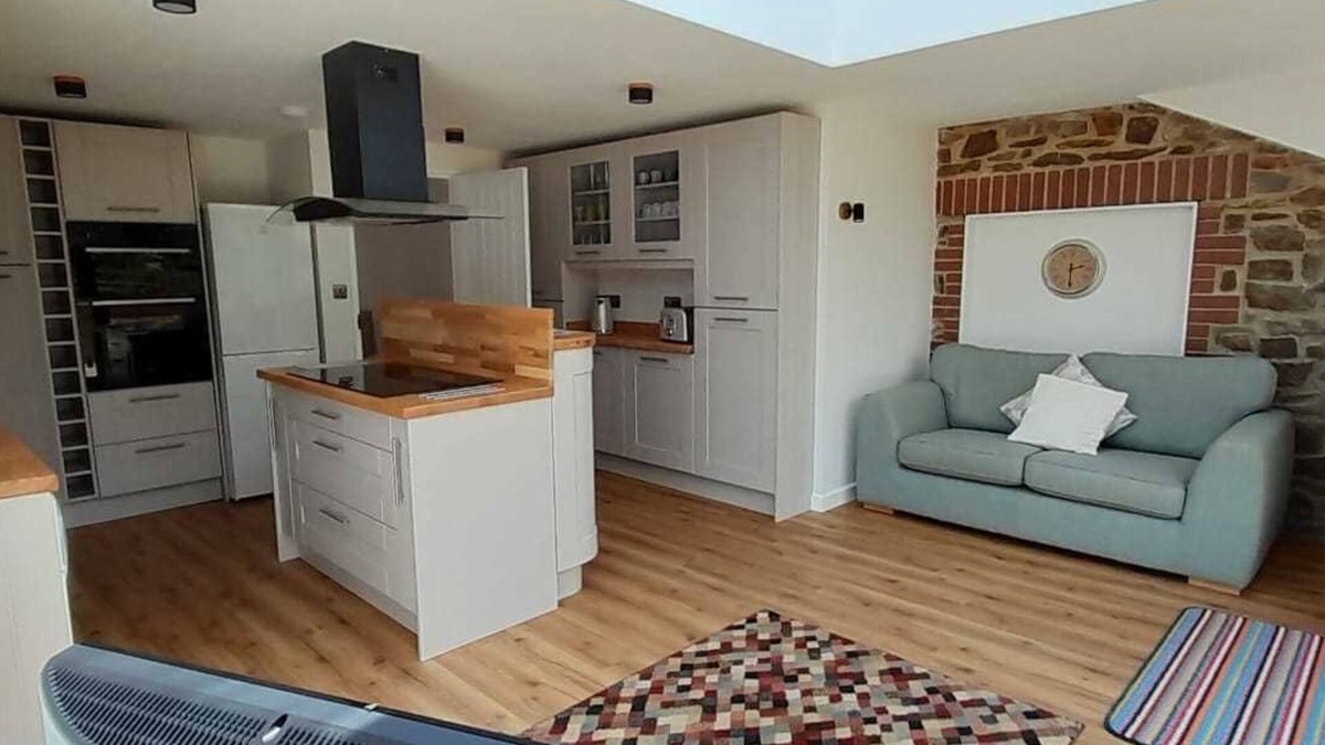 Holsworthy House | Idyllic, Relaxing Barn Conversion. Dog Friendly.
