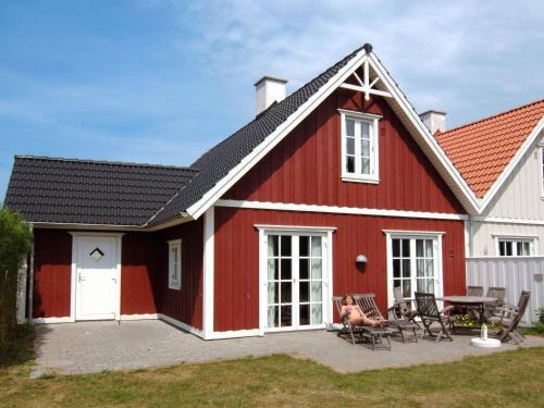 Blavand Strand House | Idyllic Retreat by Waterways - By Traum Ferienwohnungen