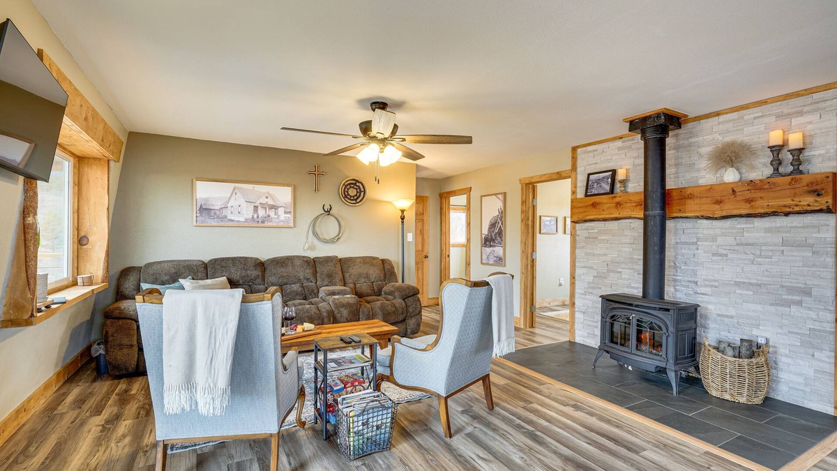 Beulah Cabin | Idyllic Rye Cabin: Deck w/Mountain Views!