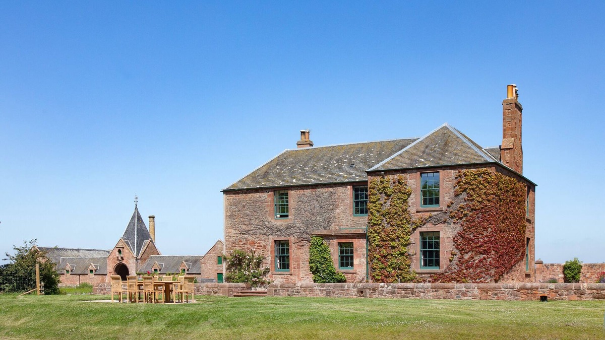 Haddington Other | Idyllic setting for large family get-togethers, groups of friends, and corporate retreats.