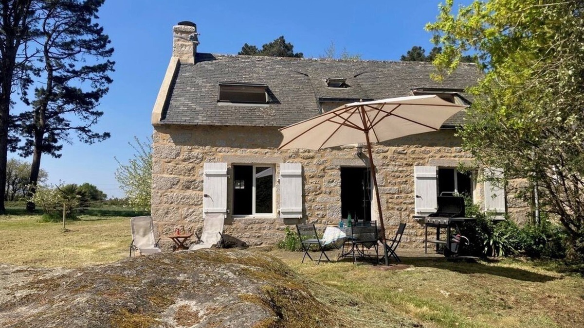 Kergouric House | Idyllic setting, house 2.5 km from Port-Manech beach