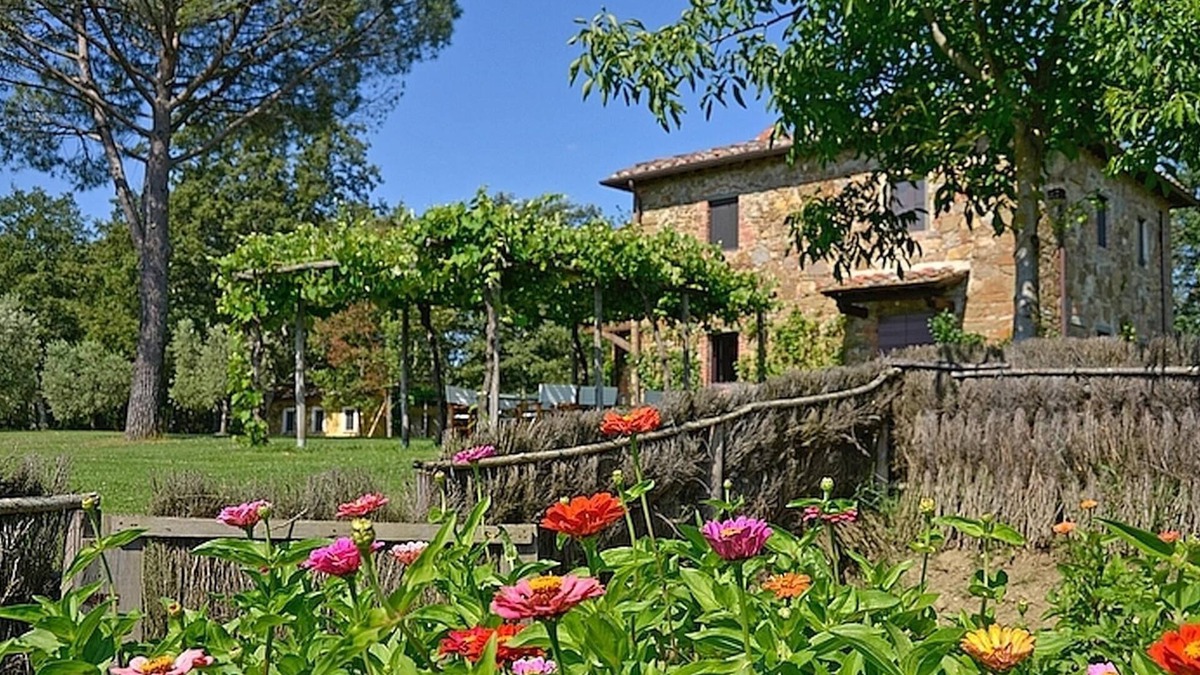 Lucignano House | Idyllic Tuscan Villa w/Private Pool Near Arezzo, Siena and Historical Lucignano