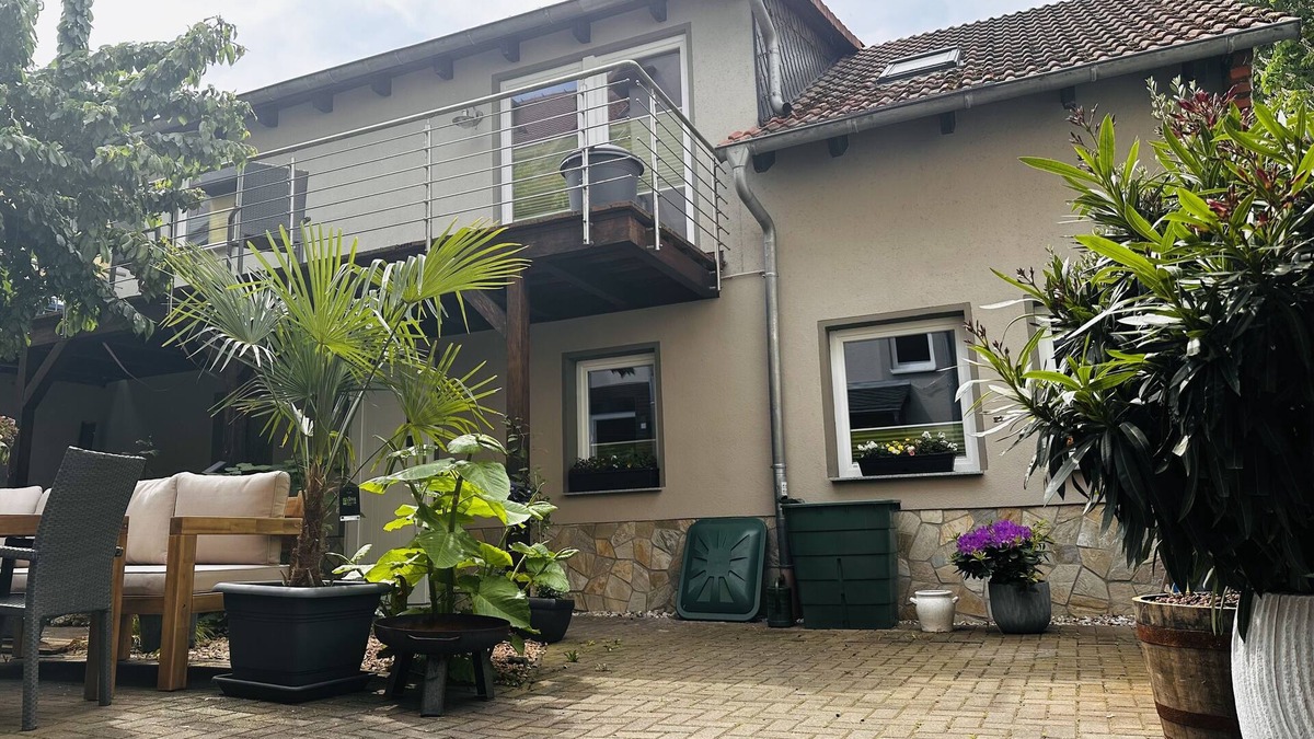 Jena House | Idyllic vacation home in Jena 5 minutes walk to the center directly on the Saale