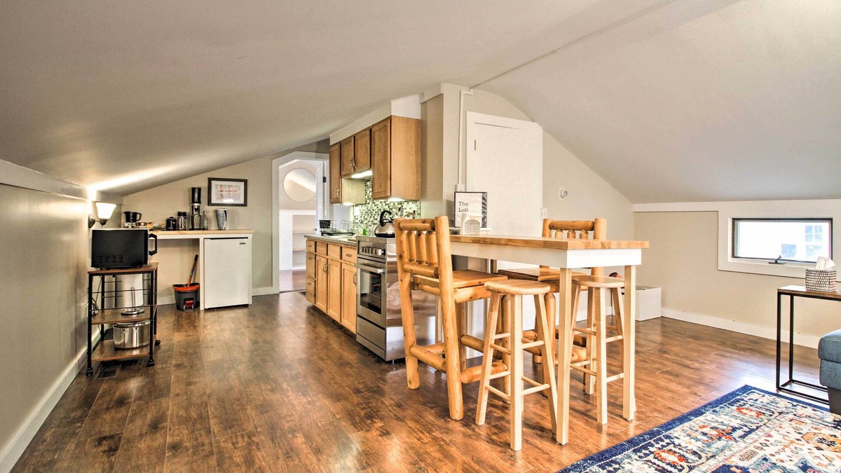 Wallingford House | Idyllic Wallingford Retreat - Near Skiing & Hiking