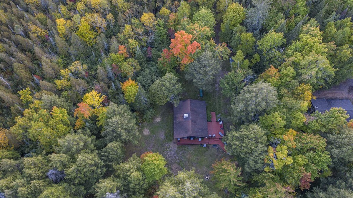Land O Lakes House | Idyllic Wisconsin Lake Front Cabin on Fabulous Cisco Chain