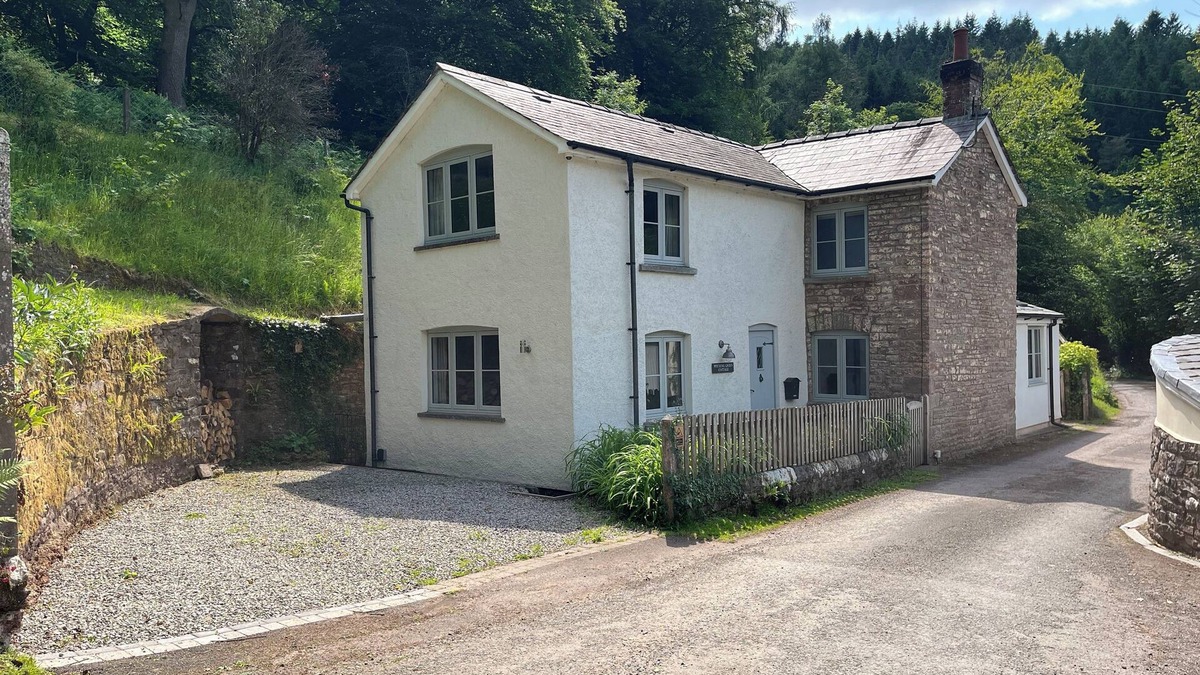 Blakeney House | Idyllic Woodland Retreat with Views - Forest of Dean