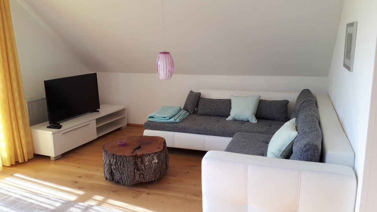 Lichtenstein Apartment | Idyllically situated vacation apartment "Himmelswiese" Lichtenstein