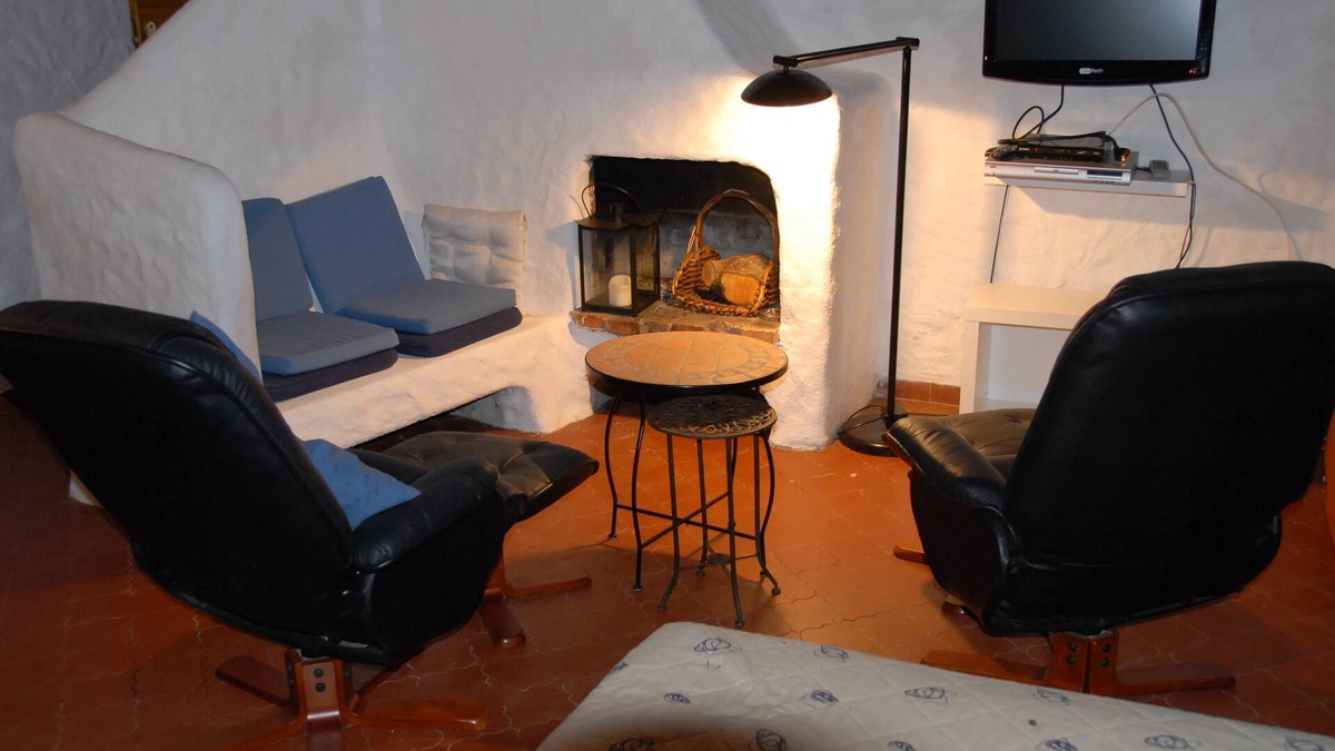 Olmeto House | Idyllically situated house in the style of a Corsican bergerie
