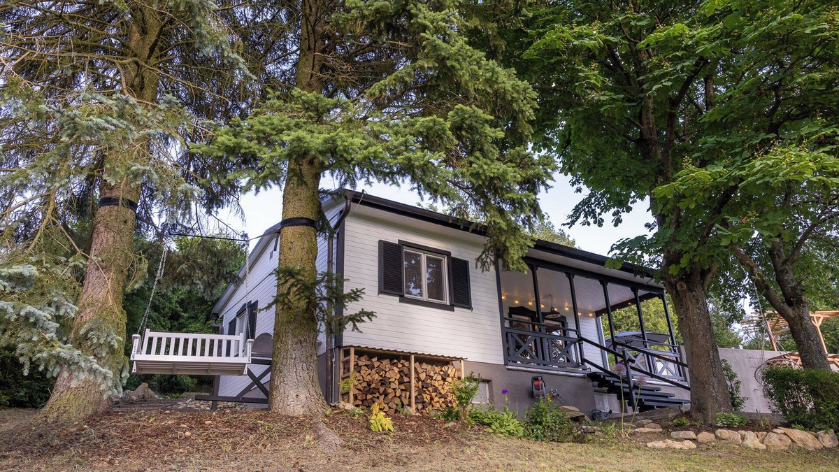 Munchsteinach Cabin | Idyllisches Hideaway mit Sauna & Großer Terrasse Ideal für Paare