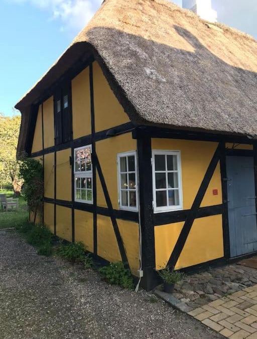 Troense House | Idyllisk baghus i det gamle Troense