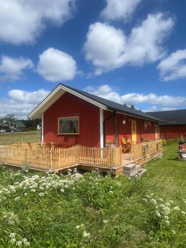 Gislaved House | Idyllisk stuga- fri elbilsladdning