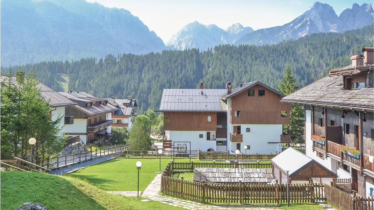 Granvilla Apartment | If you like hiking in the mountains, then this is the place for you.