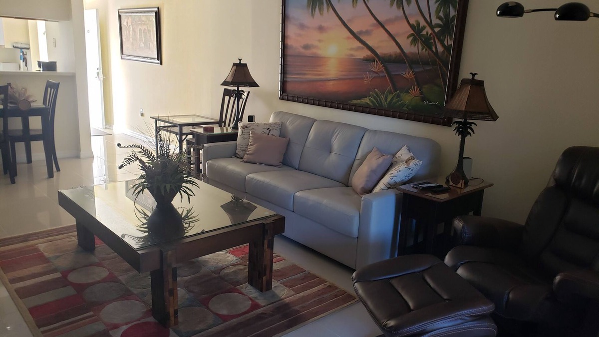 Pinellas Point Condo | If you love St Pete, this is he perfect place.