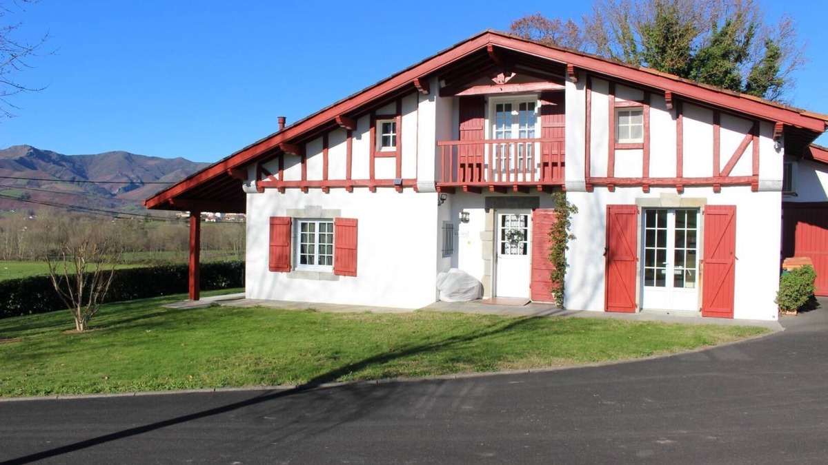 Irissarry House | Igelseta - Irissarry