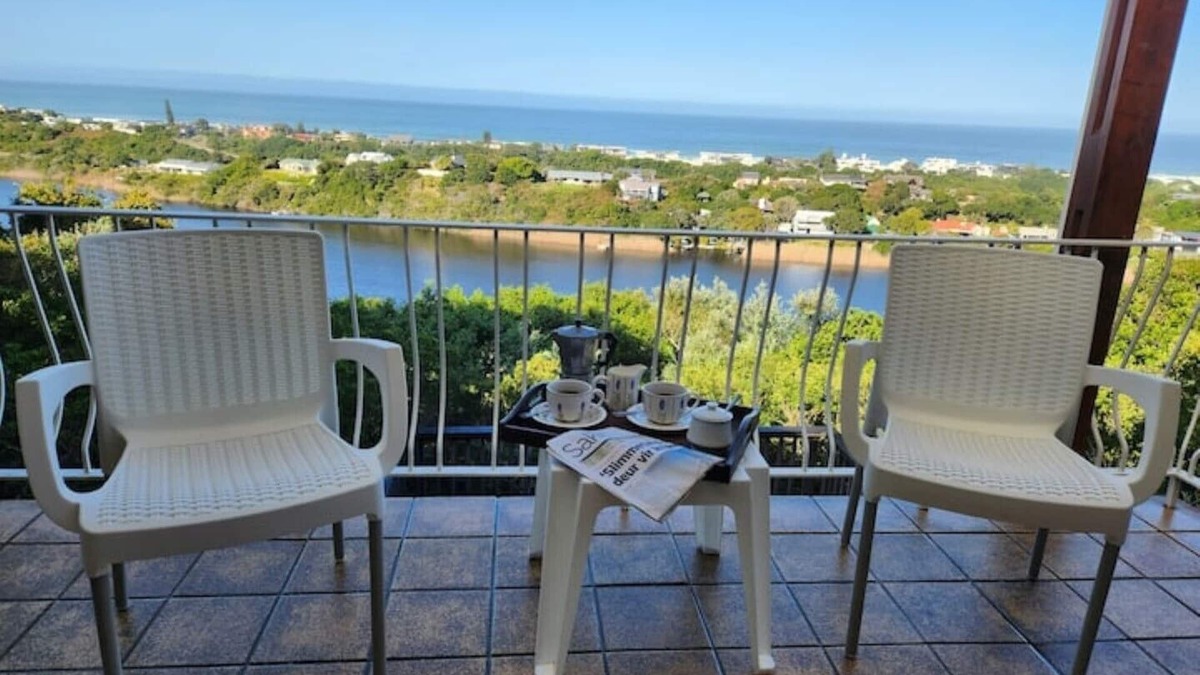 Wilderness Cottage | iGolomi Hillside Cottage, Wilderness - a sea view holiday housen
