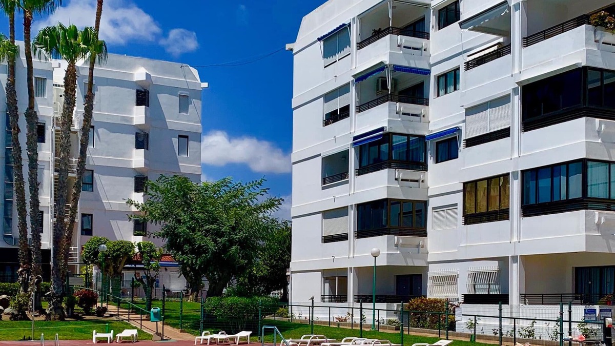 Playa del Ingles House | IGUAZU apartment with swimming pools (100 m from Yumbo)