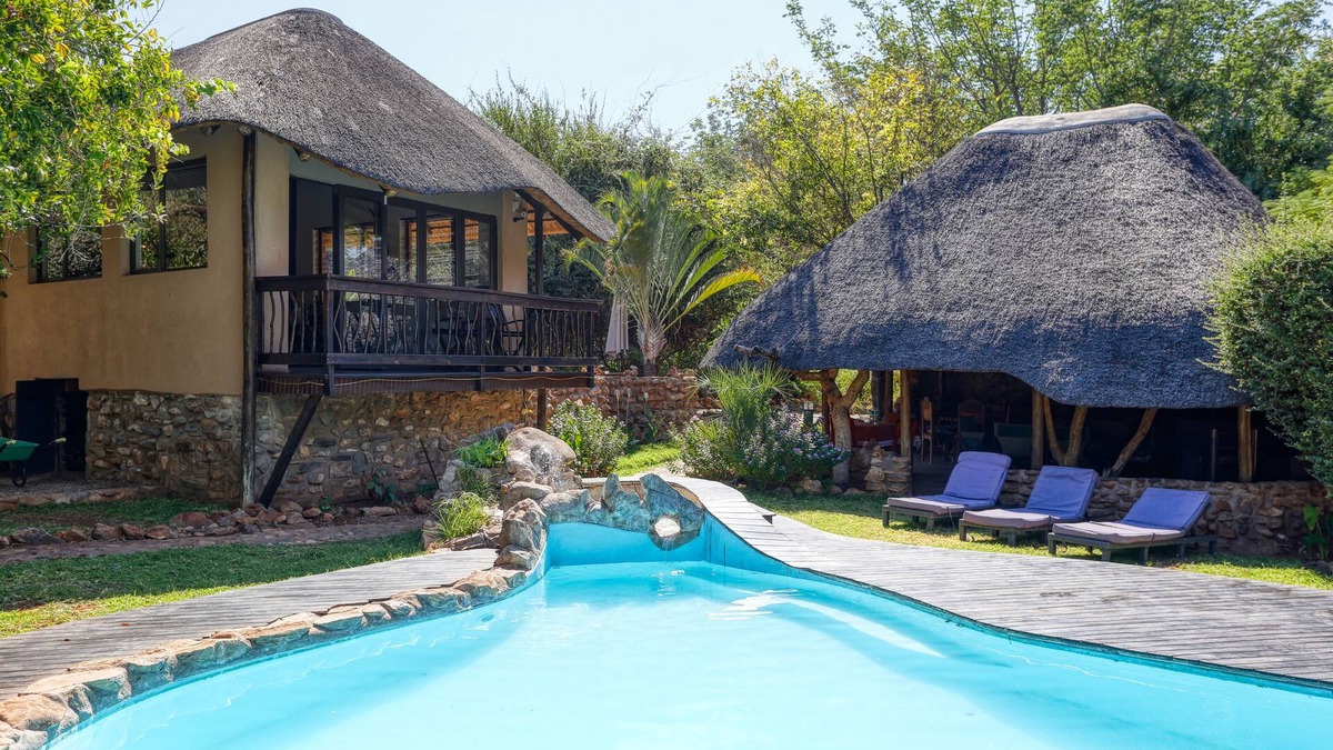 Outjo Cabin | Ijaba Lodge