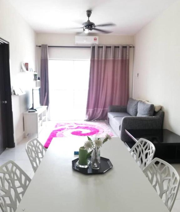 Bandar Puncak Alam Apartment | Ijanina Homestay