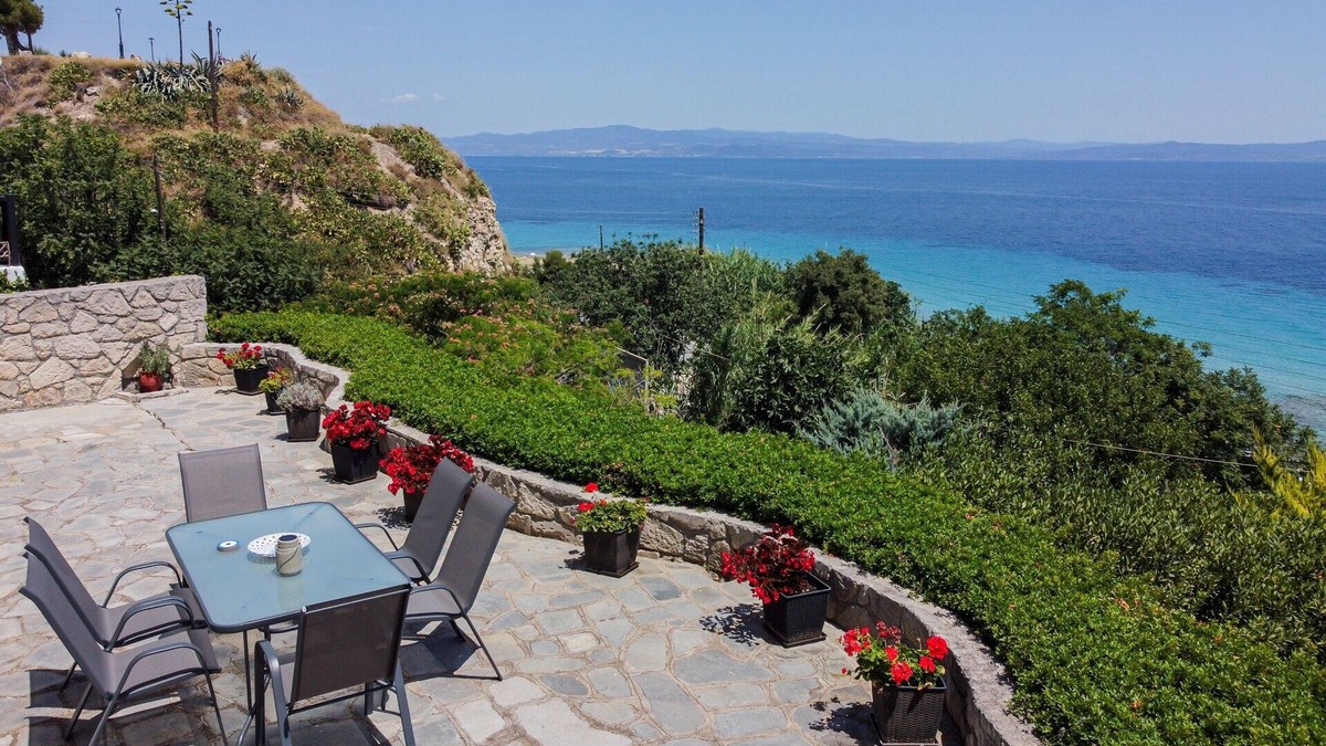 Afytos House | Ikia Nikolea by RentalsPro - Afytos Halkidiki