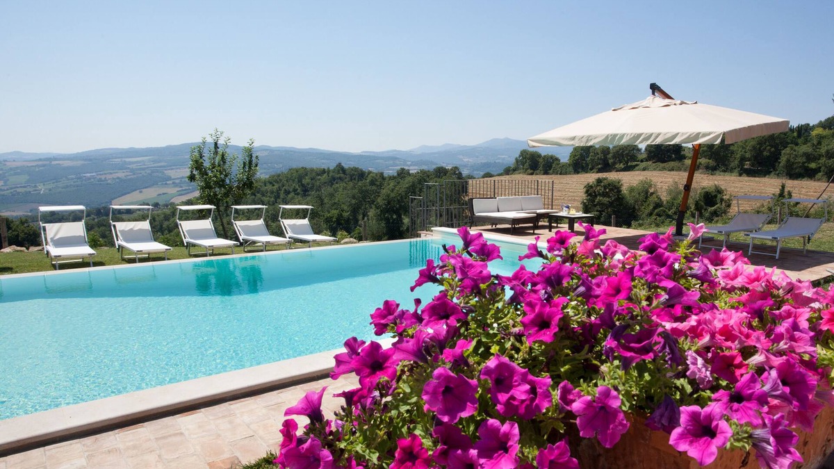 Loreto House | Il Belpoggio Su Todi with private pool, ideal for families - up to 16 guests