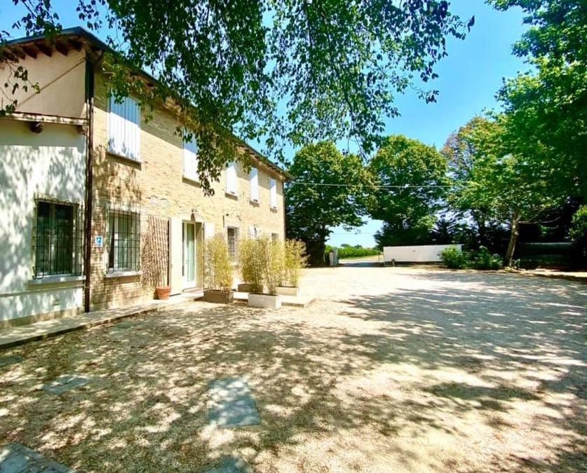 Massa Castello Bed & Breakfast | Il Bianconiglio R&B