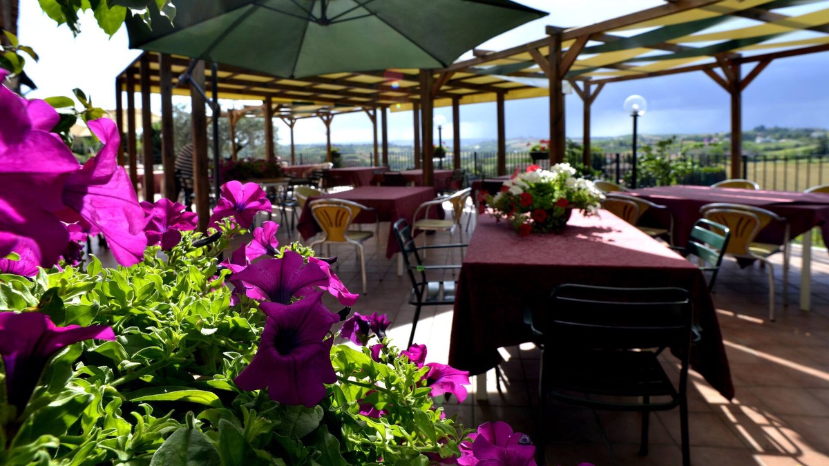 Montegrosso dʼAsti Hotel | Il Borgovecchio Hotel Ristorante