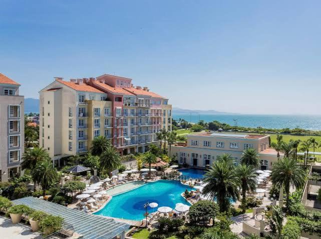 Jurere Internacional Apartment | Il Campanario - Vista Para a Piscina