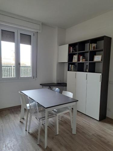 Sassuolo Apartment | Il Campanone - Sassuolo Centro - parcheggio auto coperto - Neflix e Amazon Prime