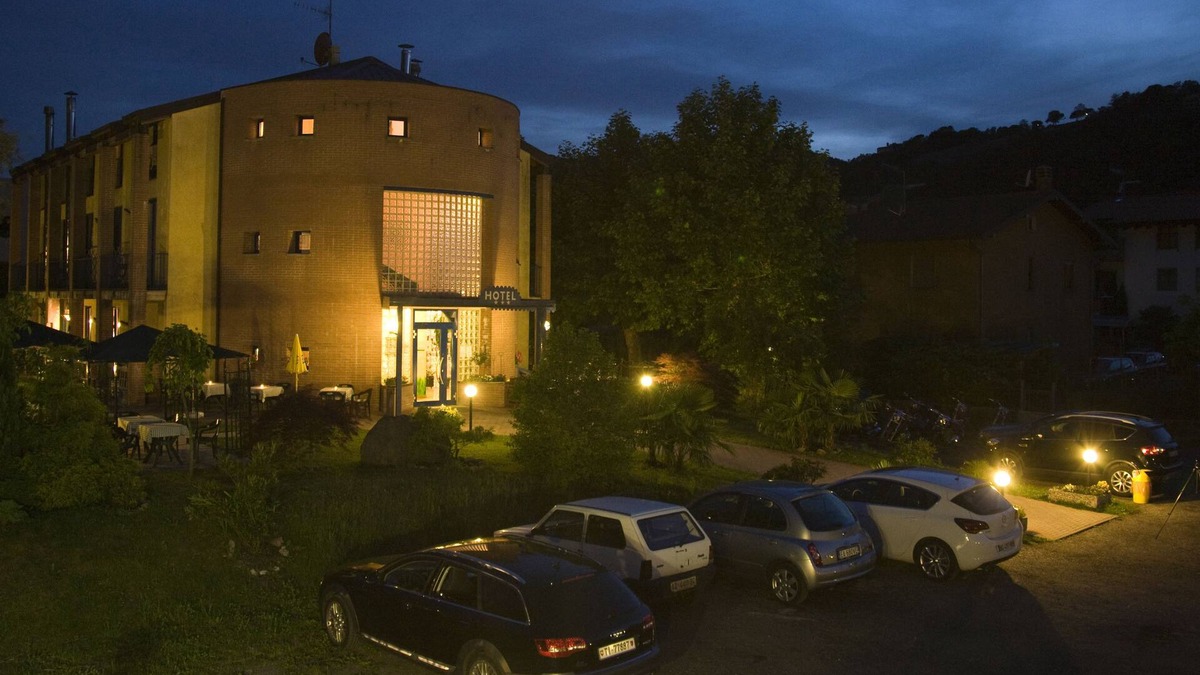 Porto Ceresio Hotel | Il Canneto