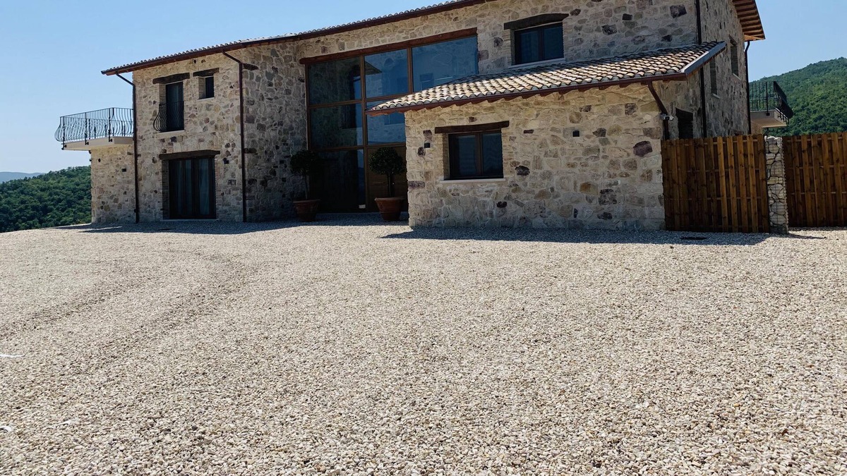Gessopalena House | Il Casale Salcim - Luxury Villa with private swimming pool, views and terraces