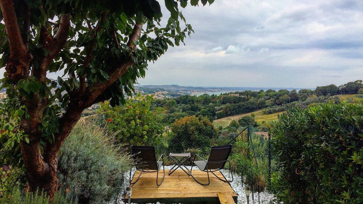 Pietra La Croce House | Il Ciliegio - House with Garden & Wonderful View