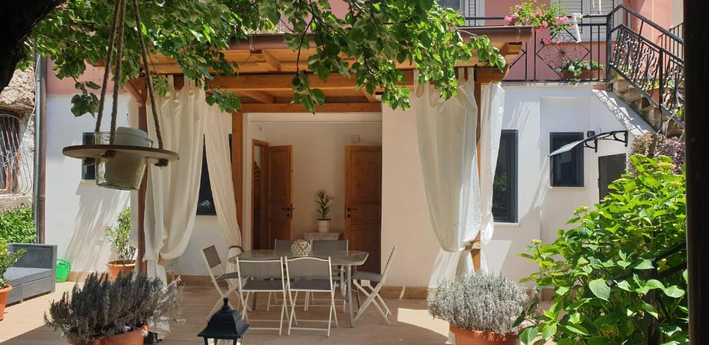 Monterosi House | IL GIARDINETTO di Dilyana