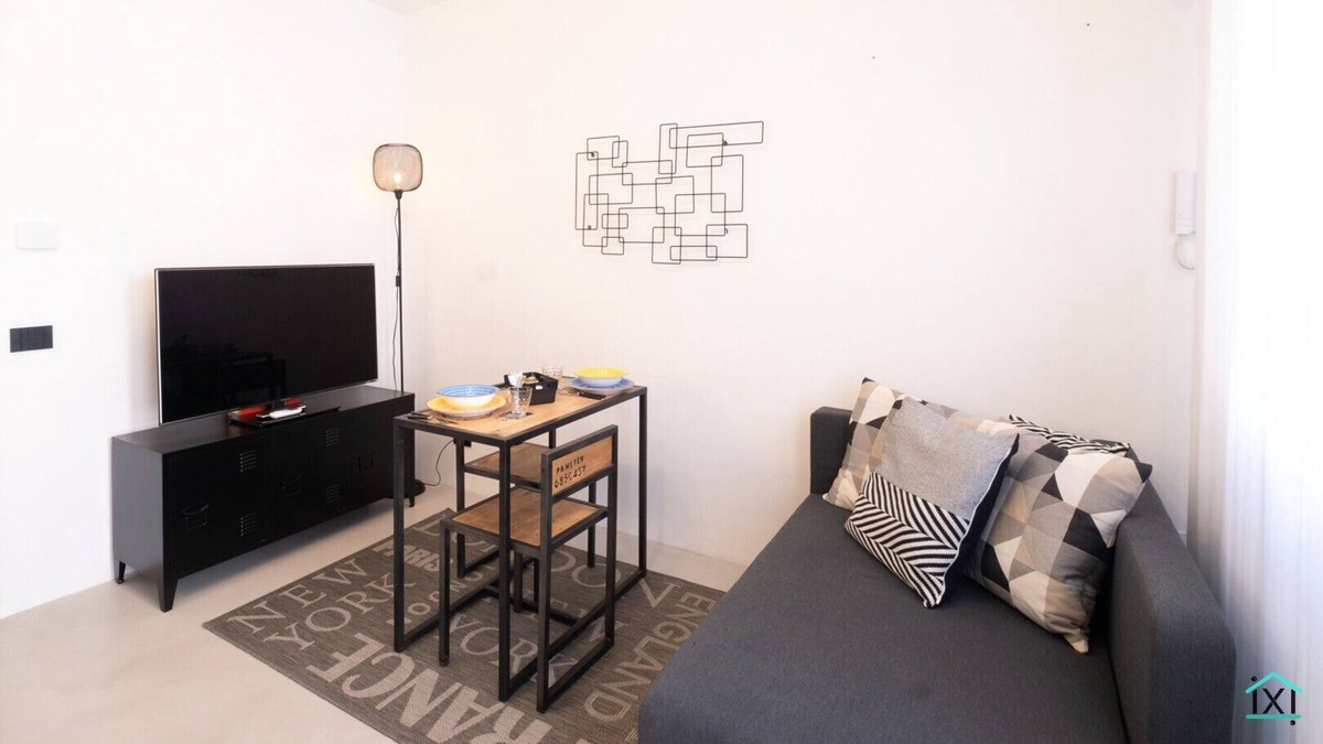 Gurone Apartment | IL GIARDINO DEL RE MALNATE - IXIHOME