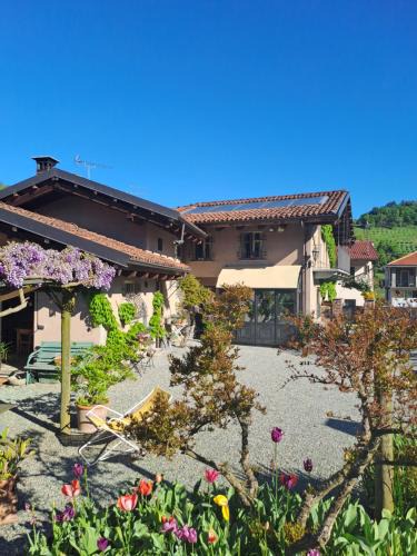 Pagno Apartment | Il giardino di fronte