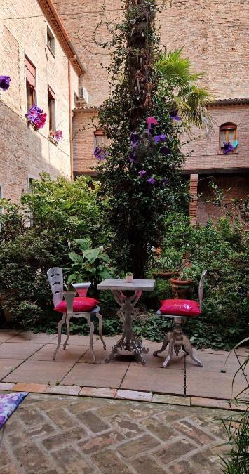Ferrara Historic Centre Apartment | Il giardino segreto