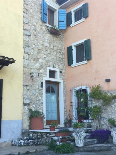 Caprino Veronese Apartment | Il Girasole