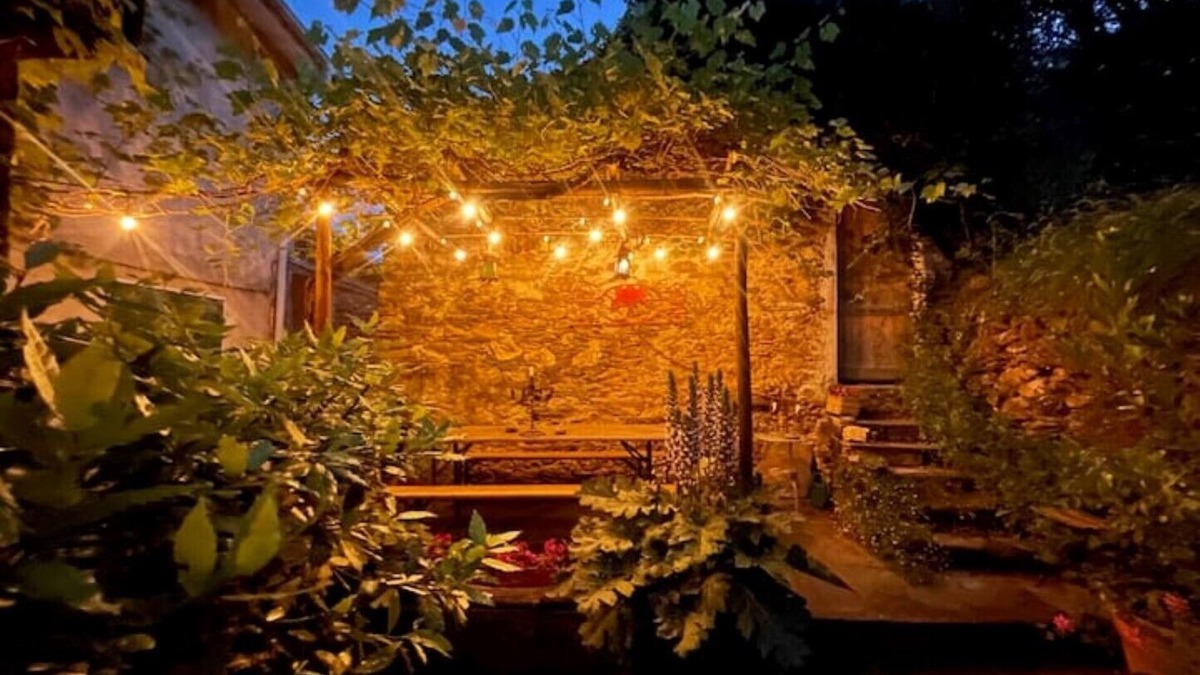 Casanova Lerrone Apartment | IL POGGIOLO - charming Italian village house
