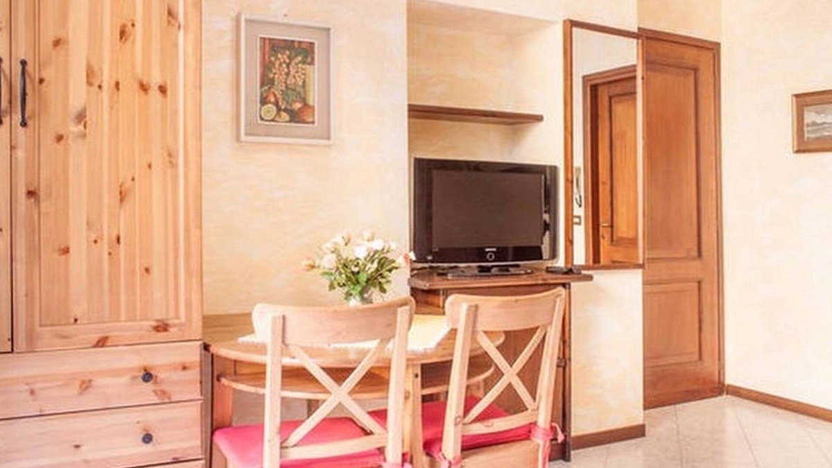 Bellano Apartment | Il Pontile by villavistalago.it on Como Lake