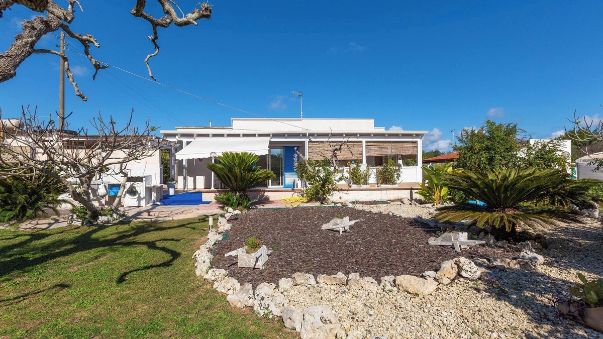 Roca Vecchia Apartment | Il silenzio del mare - Mono Scirocco by BarbarHouse