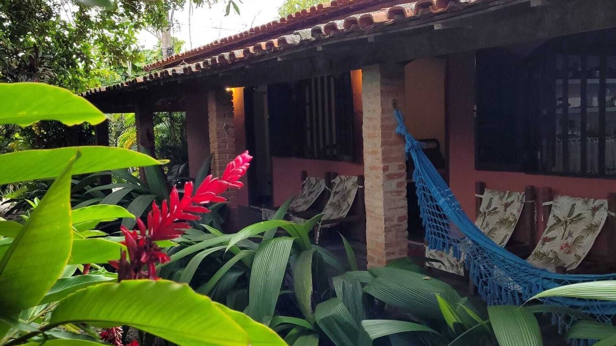 Centro Comercial House | Ilhabela Praia do Perequê OFFER month of May
