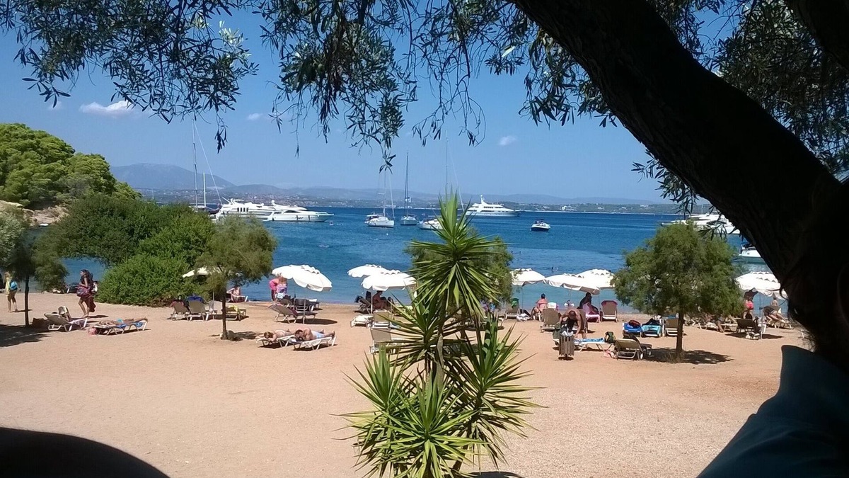 Spetses Cottage | iLiana's seaside maisonette.