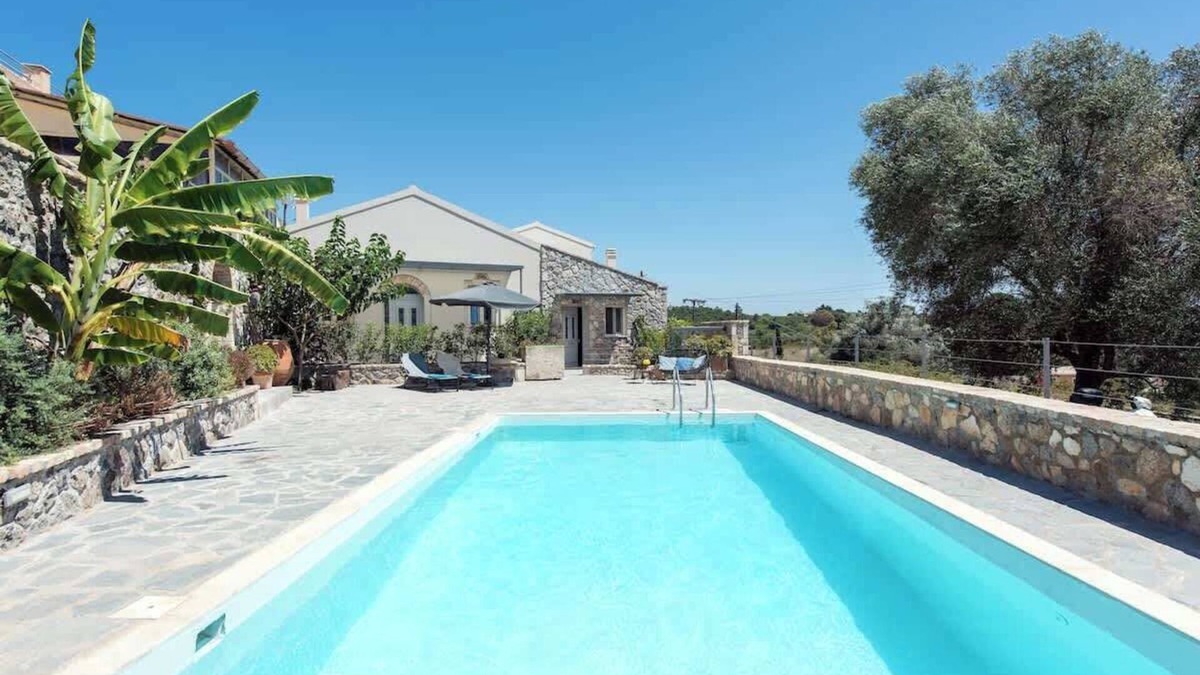Agios Ioannis House | Iliopetra Houses - Corfu Private Pool Retreats