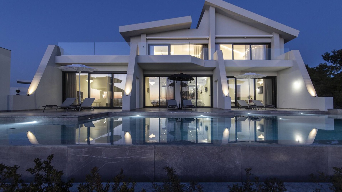 Kosta Villa | Ilios villa - a luxurious private shelter near to sea.