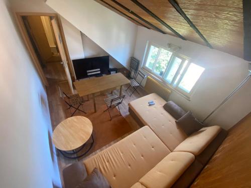 Nussbaumen Apartment | Ilir-home