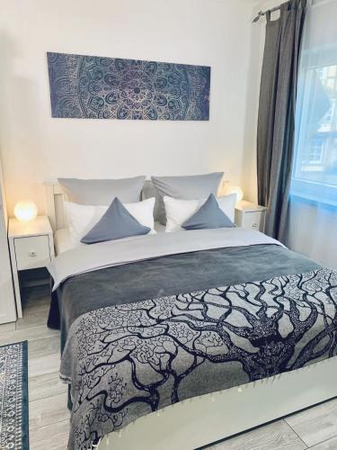 Linz am Rhein Apartment | Im kleinen Stil ll
