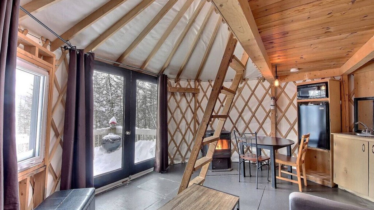 Saint-David-de-Falardeau Ski Chalet | Imago Village