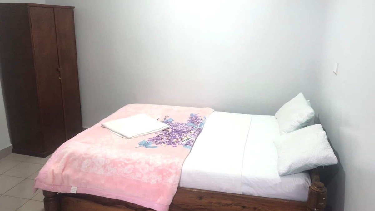Remera Cabin | Immaculate 10-Bed Lodge in Kigali