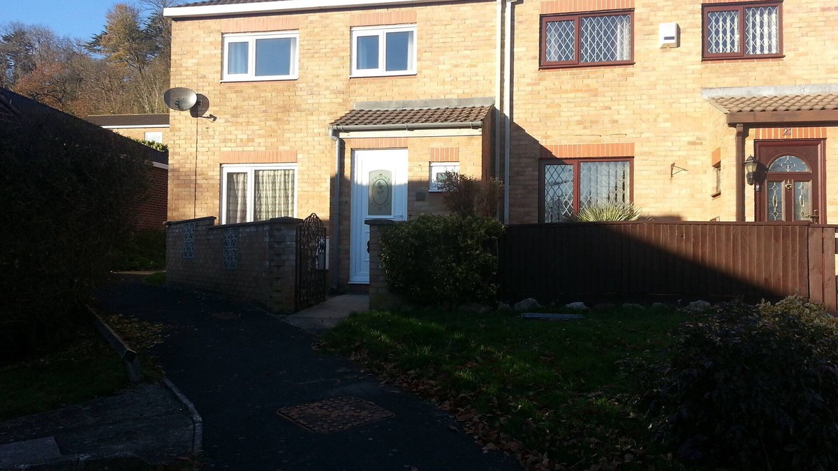 Severn Beach House | Immaculate 3-Bed House in Bristol with fast wifi