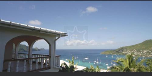 Mount Pleasant Bay House | Immaculate 3 Bed Villa Overlooking Admiralty Bay
