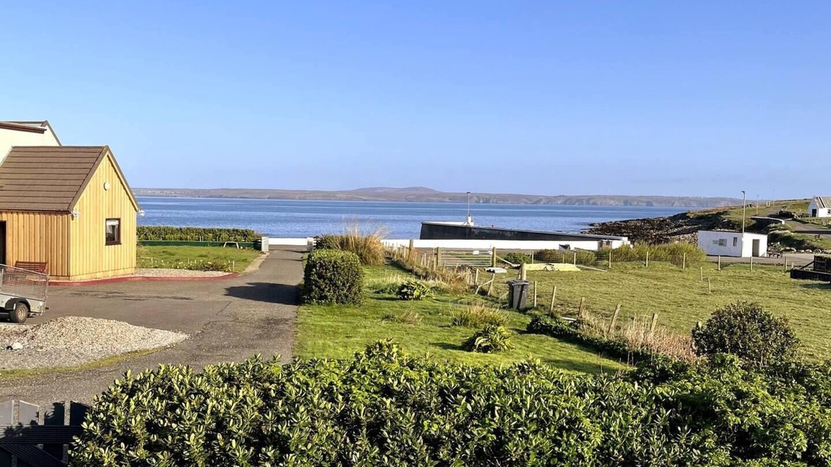 Isle of Lewis House | Immaculate 5 Bedroom House outside Stornoway
